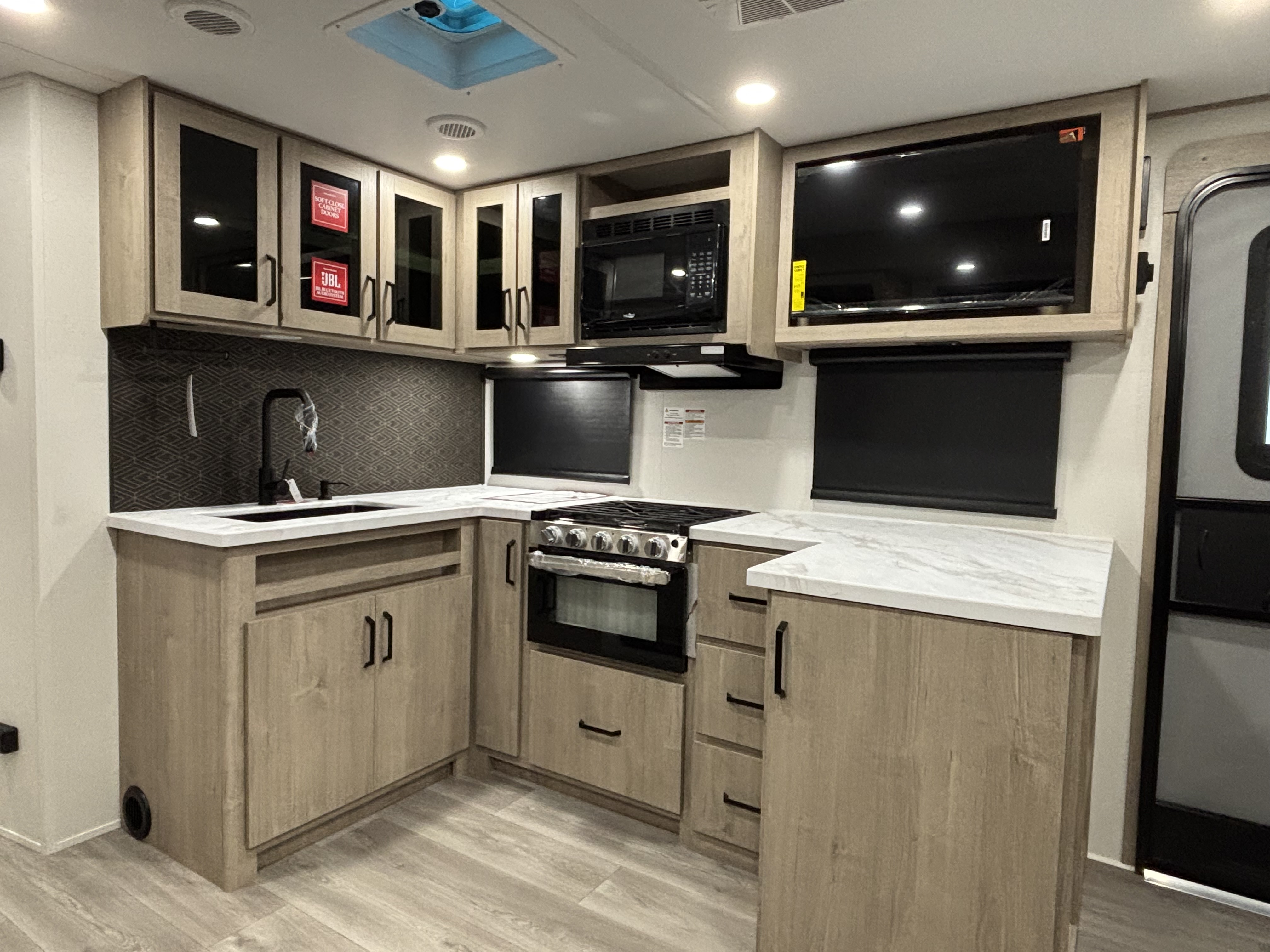 2026 Grand Design Imagine XLS 25RLE - Image 13