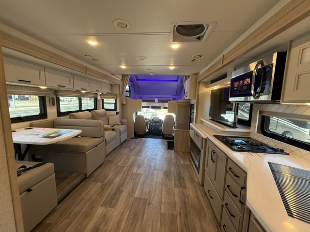 2027 Thor Motor Coach Inception 38DX - Image 24