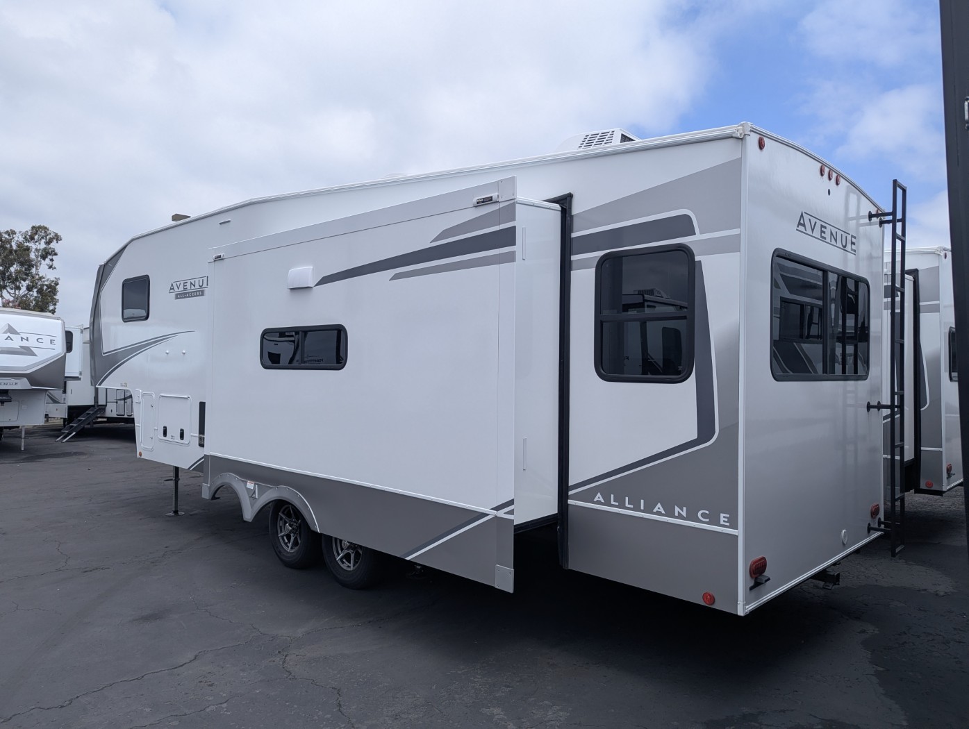 2026 Alliance RV Avenue 29RL - Image 4