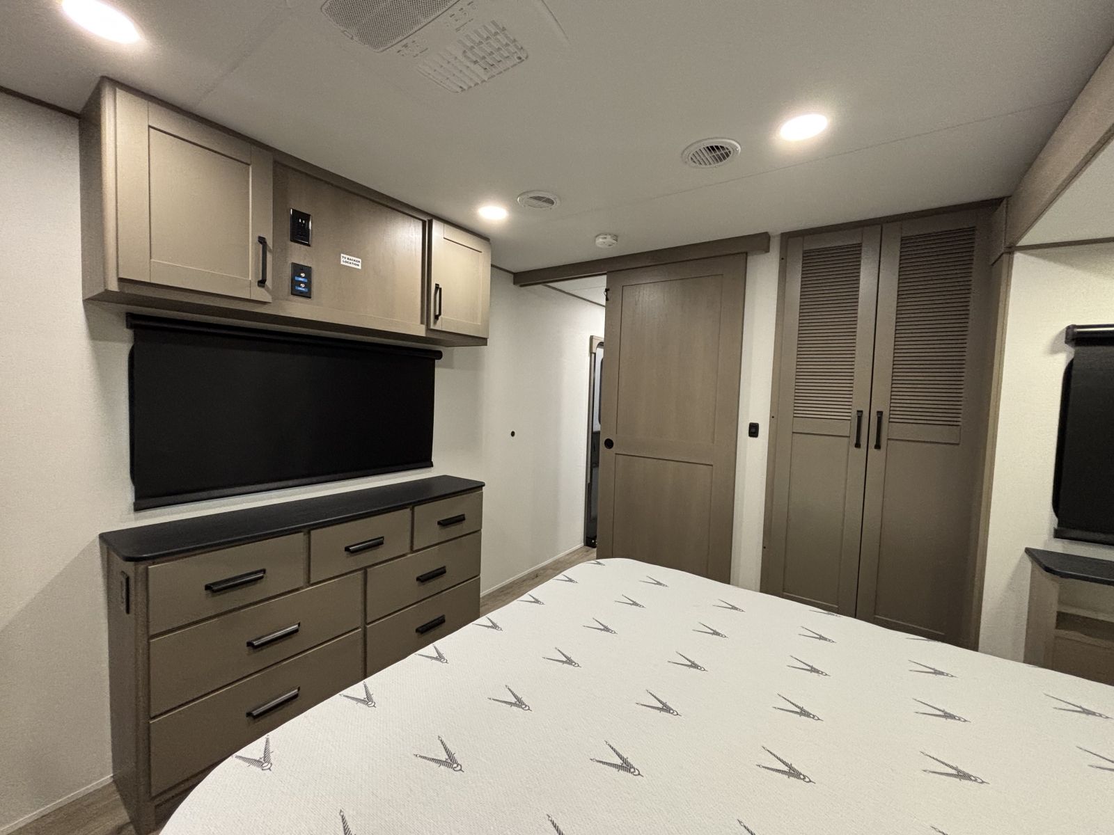 2026 Grand Design Reflection Travel Trailer 345RLTS - Image 13
