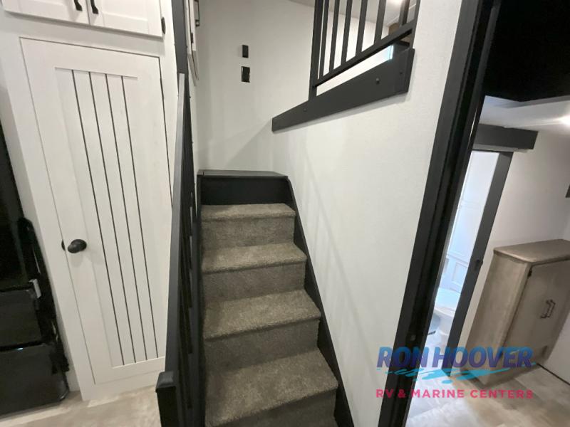 2026 PALOMINO 429LFT - Image 16