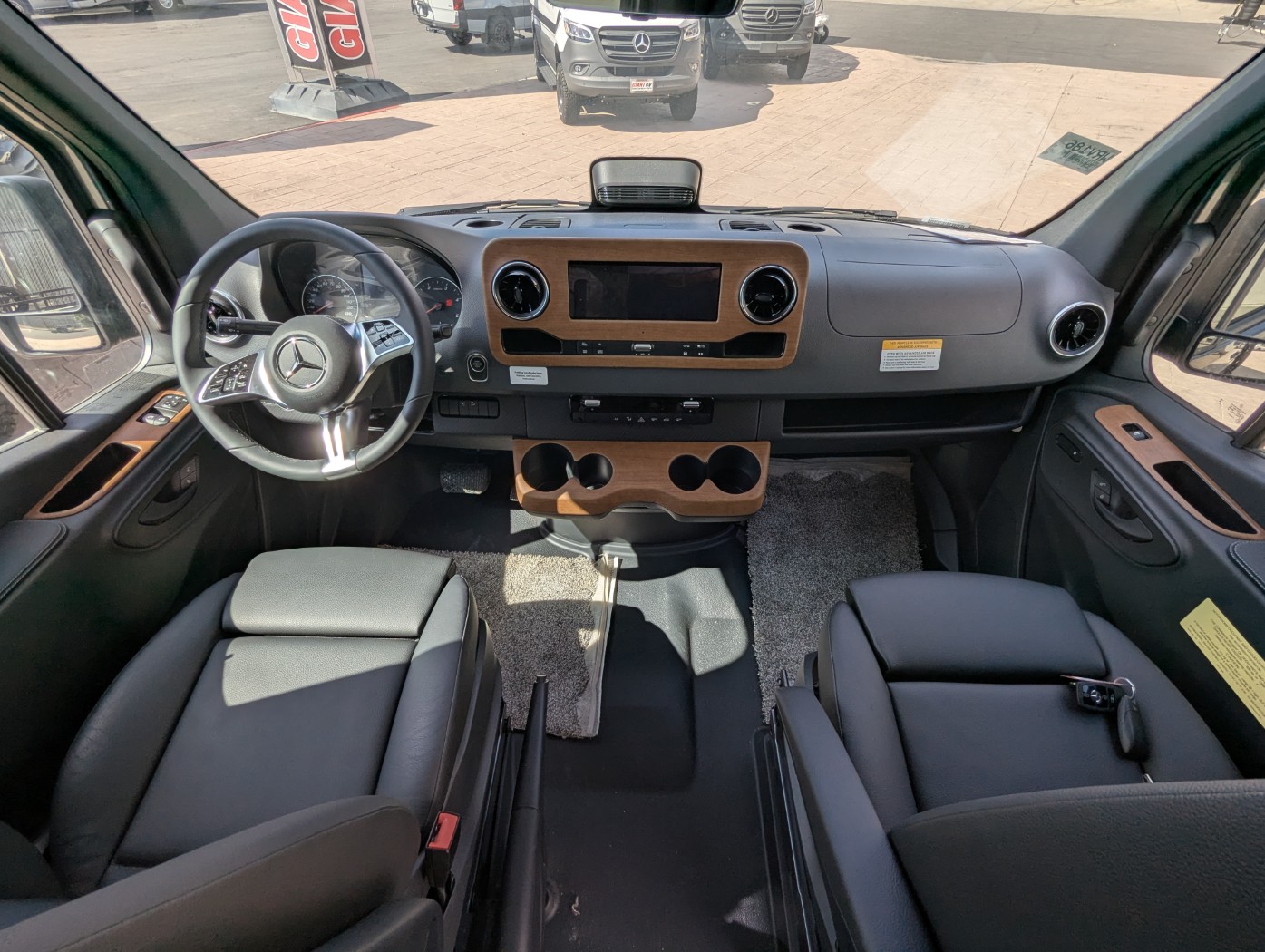 2026 Winnebago Revel 44E - ATH Edition - Image 13