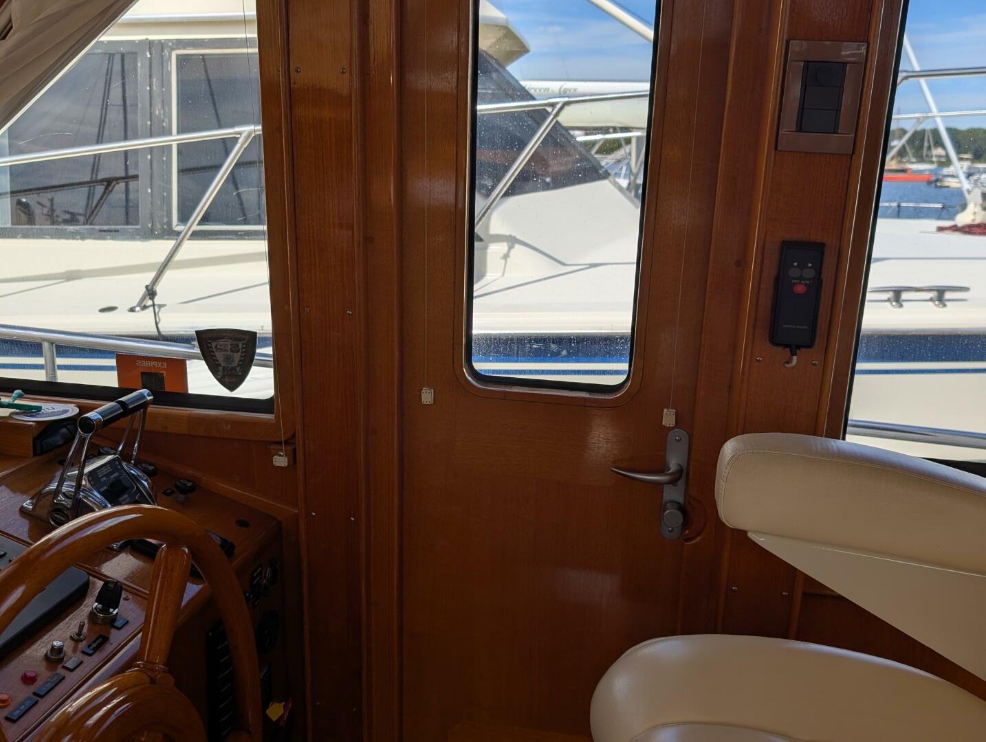2006 Grand Banks - Image 7