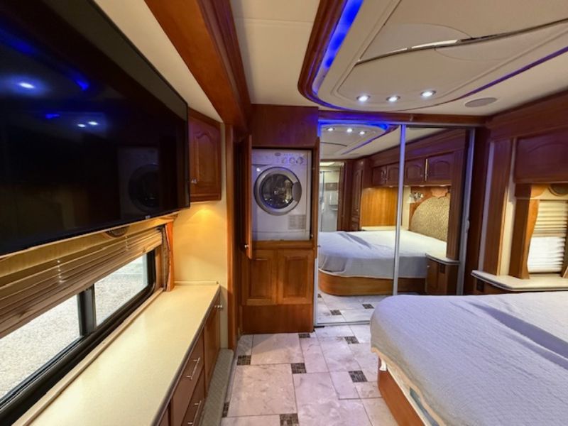 2005 Country Coach Magna 630 45 Rembrandt - Image 18