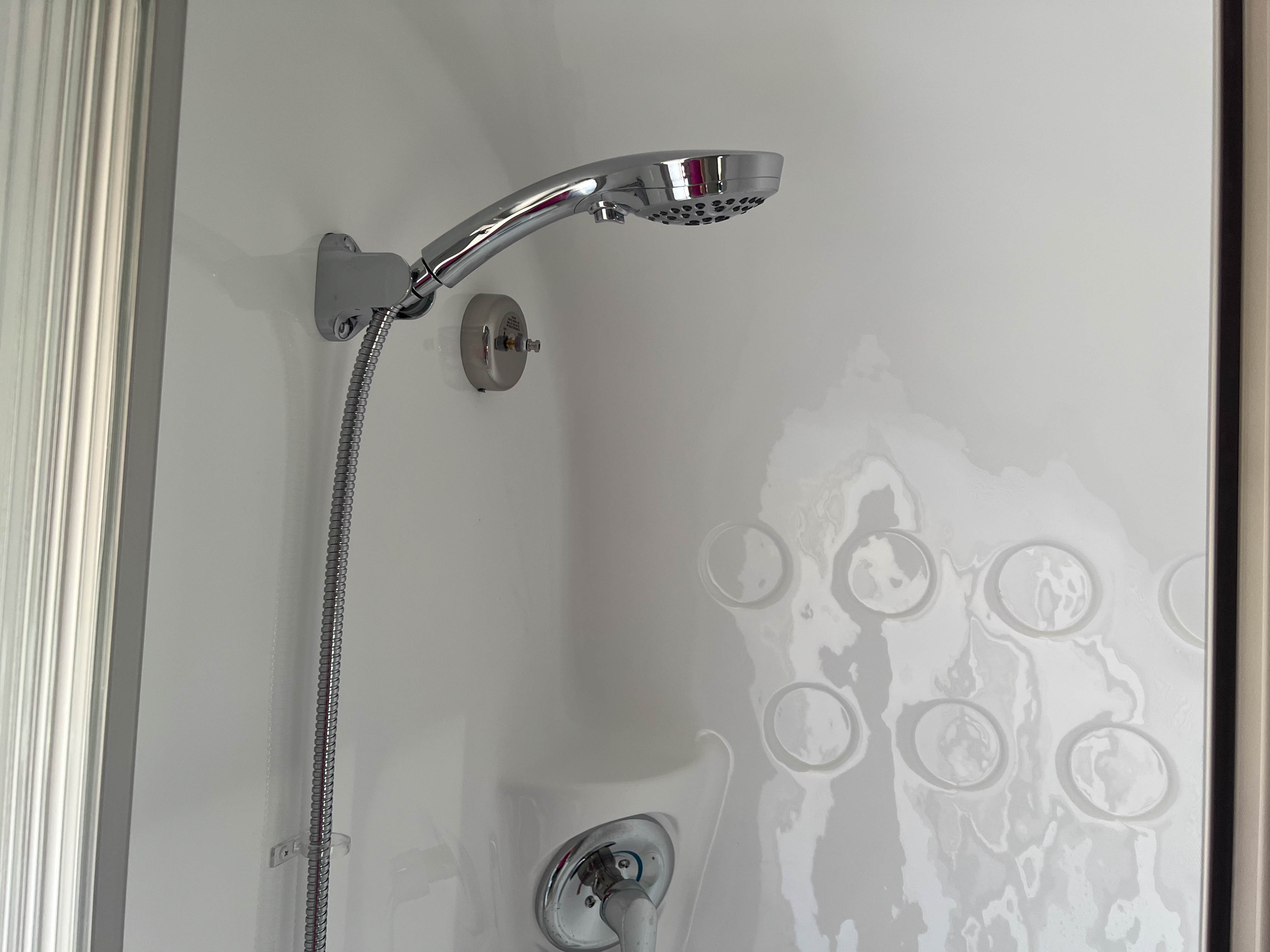 2027 Airstream Bambi 22FB - Image 24