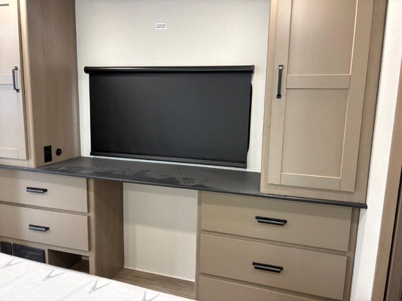 2026 Grand Design Reflection Travel Trailer 322FKTS - Image 17