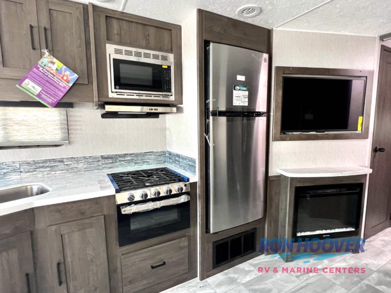 2024 COACHMEN 31TS - Image 24