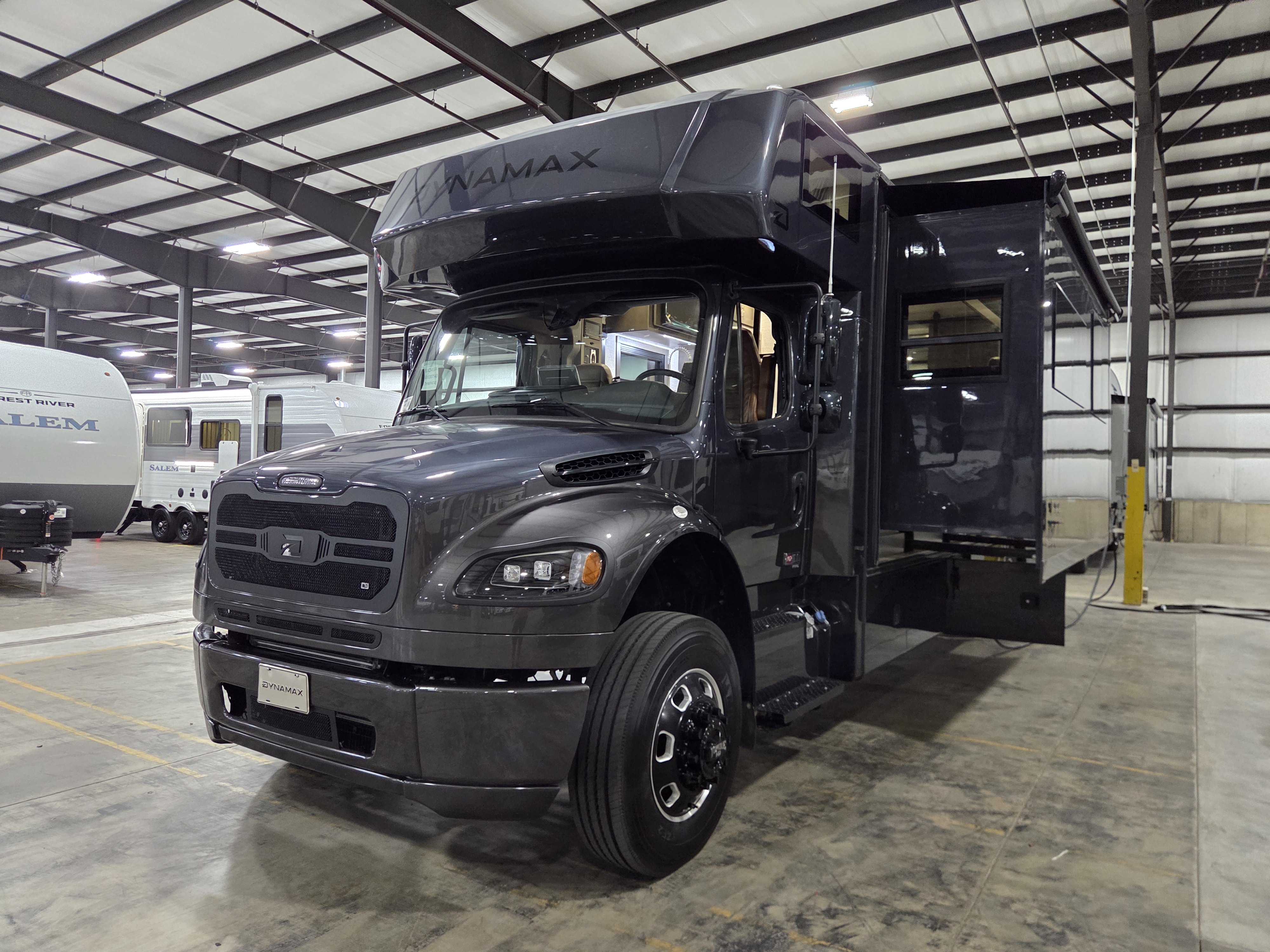 2026 Dynamax Europa 34SS - Image 5