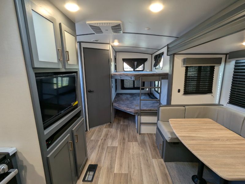 2023 Keystone Bullet West 250BHSWE - Image 17