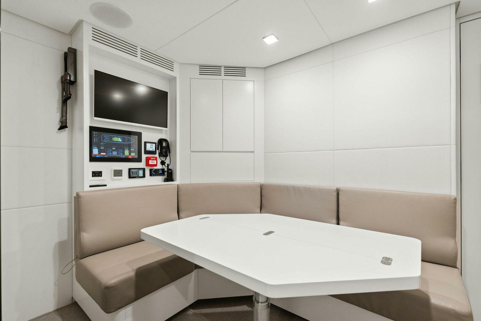 2023 Pershing GTX Motoryacht - Image 107