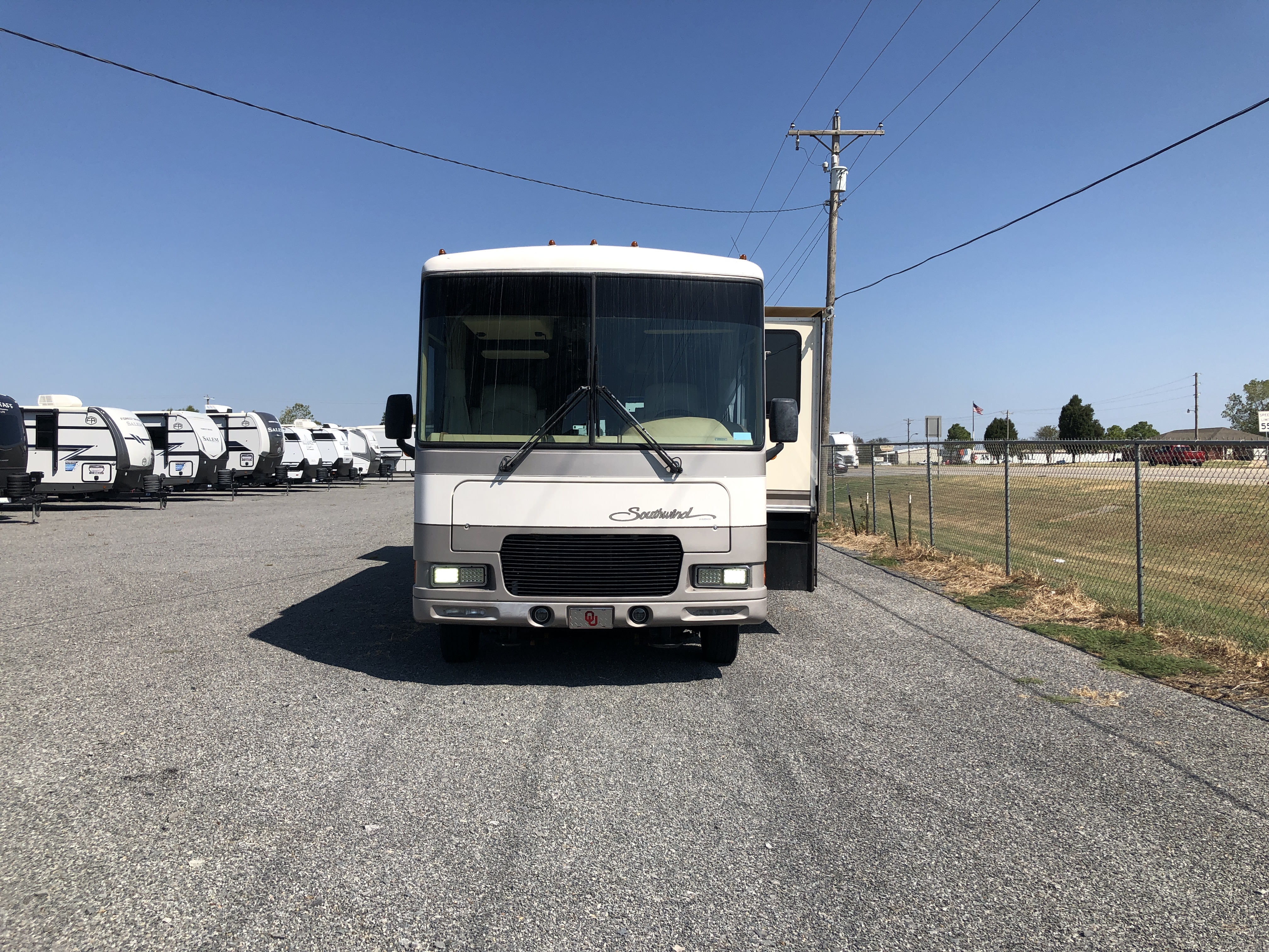 1999 FLEETWOOD SOUTHWIND 34N - Image 2