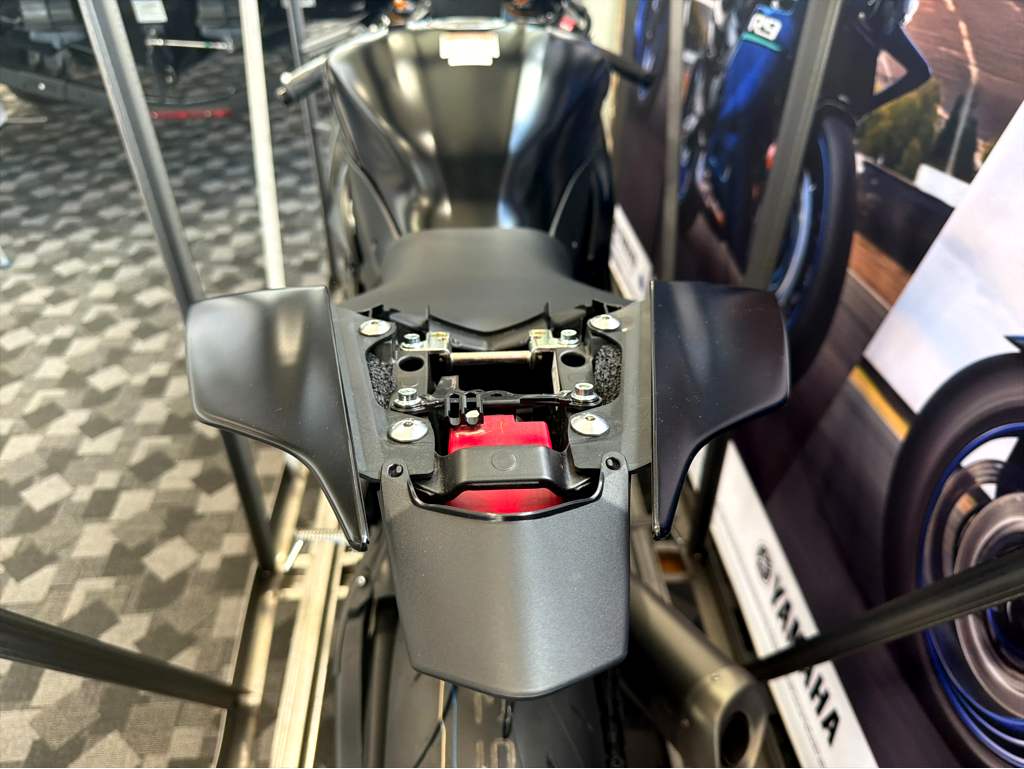 2026 Yamaha YZF-R6 Race - Image 6