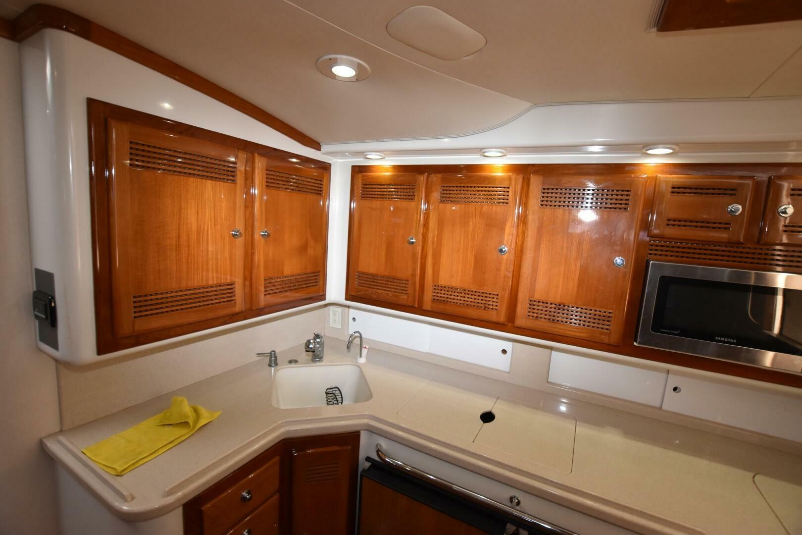 1998 Cabo 45 Express Fisherman - Image 15