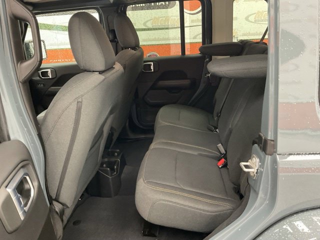 2026 Jeep Wrangler Sahara 4 Door 4x4 - Image 20