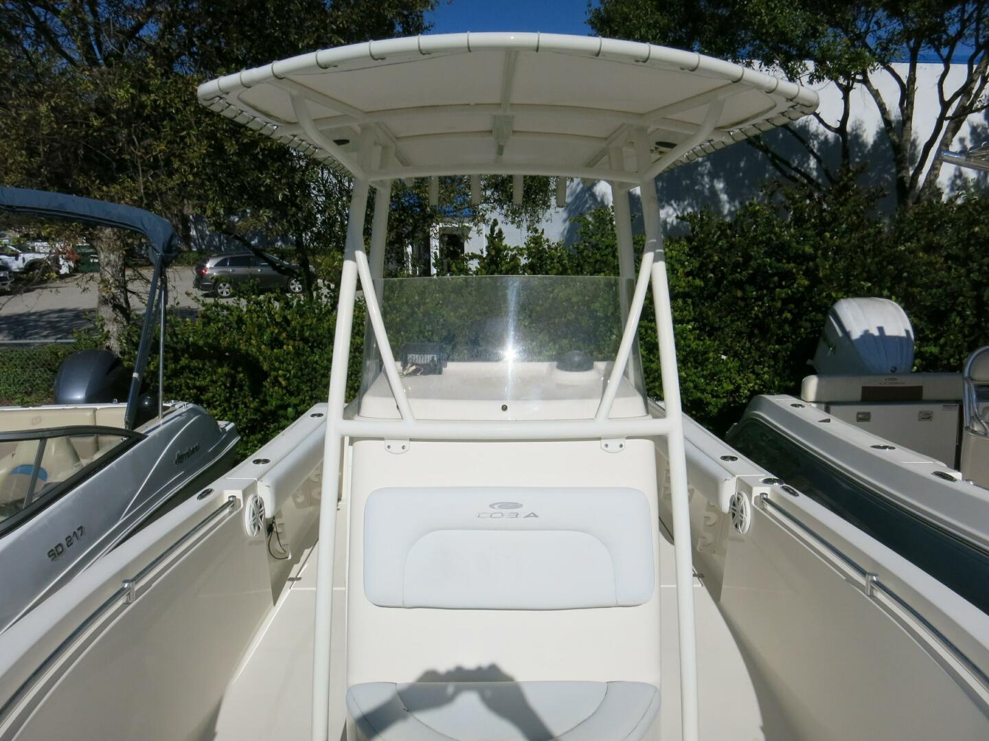 2020 COBIA 237 Center Console Base - Image 14