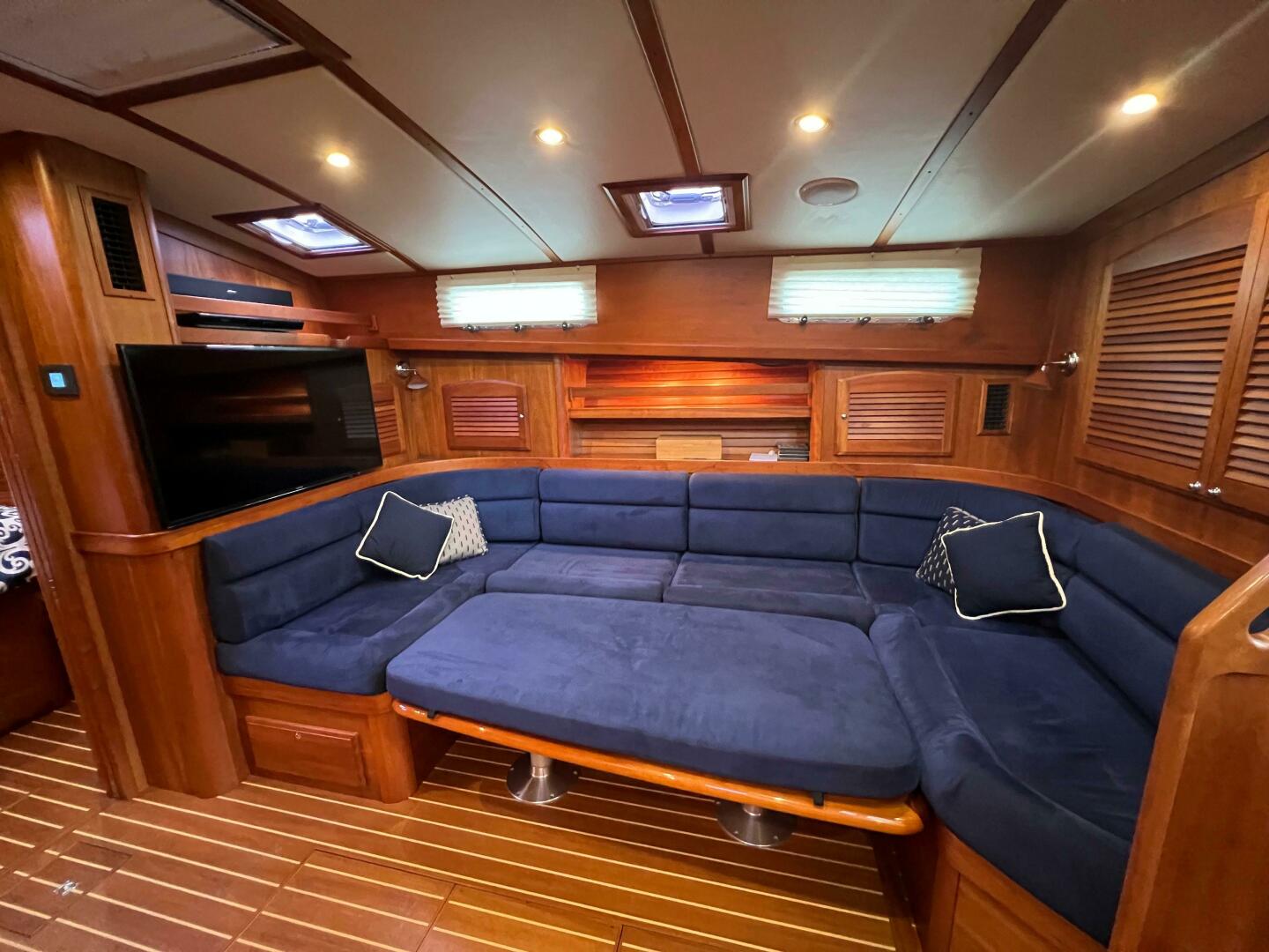 2008 Sabre 42 Hardtop Express - Image 20