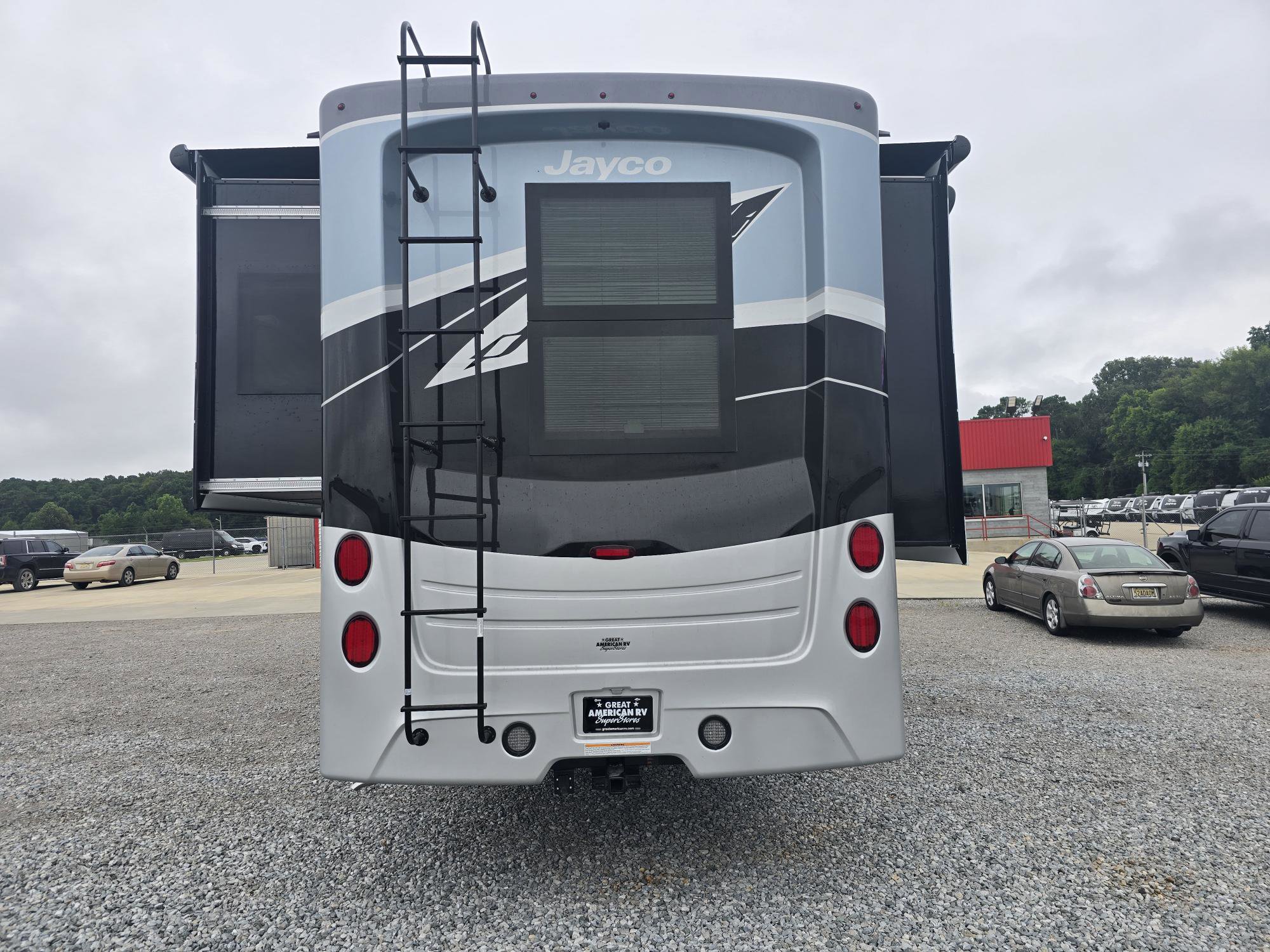 2026 JAYCO SENECA 37M - Image 4