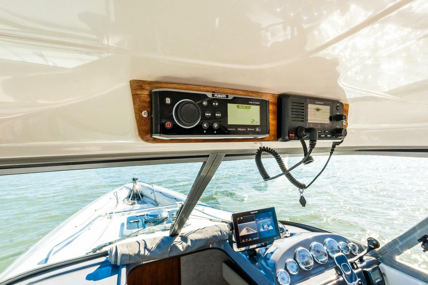2002 Protector 410 Targa - Image 15