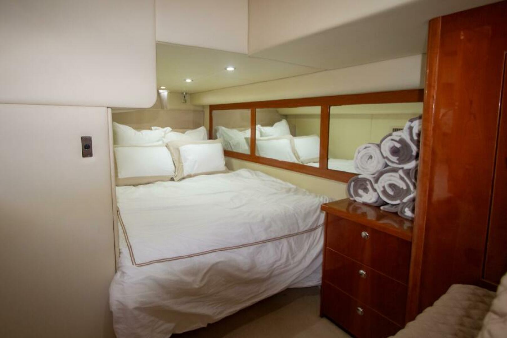 2012 Riviera 50 Sport Yacht - Image 13