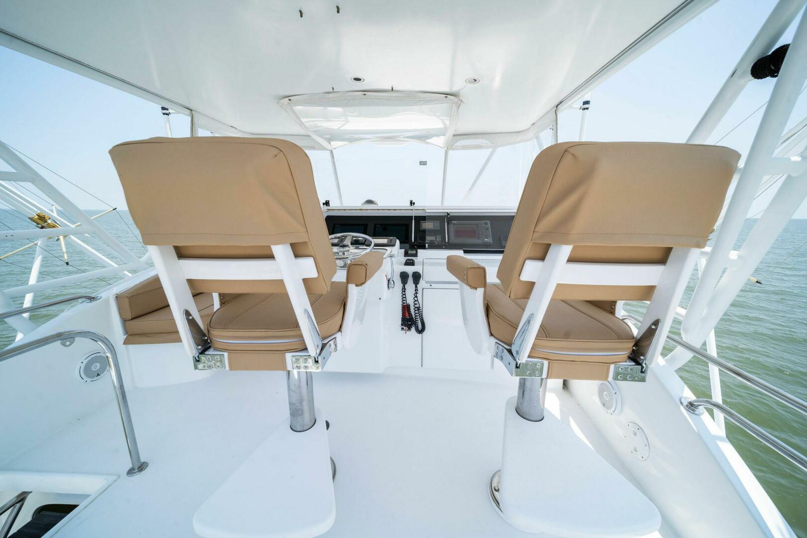 2003 Hatteras 54 Convertible - Image 46