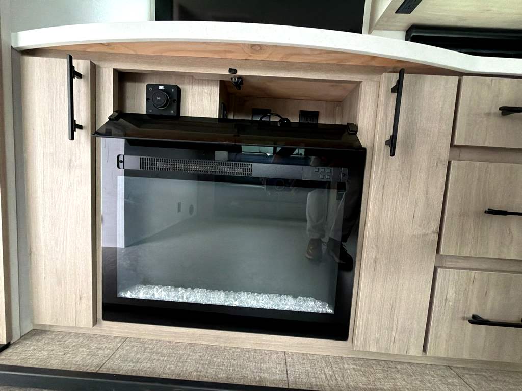 2025 GRAND DESIGN IMAGINE 2670MK - Image 23