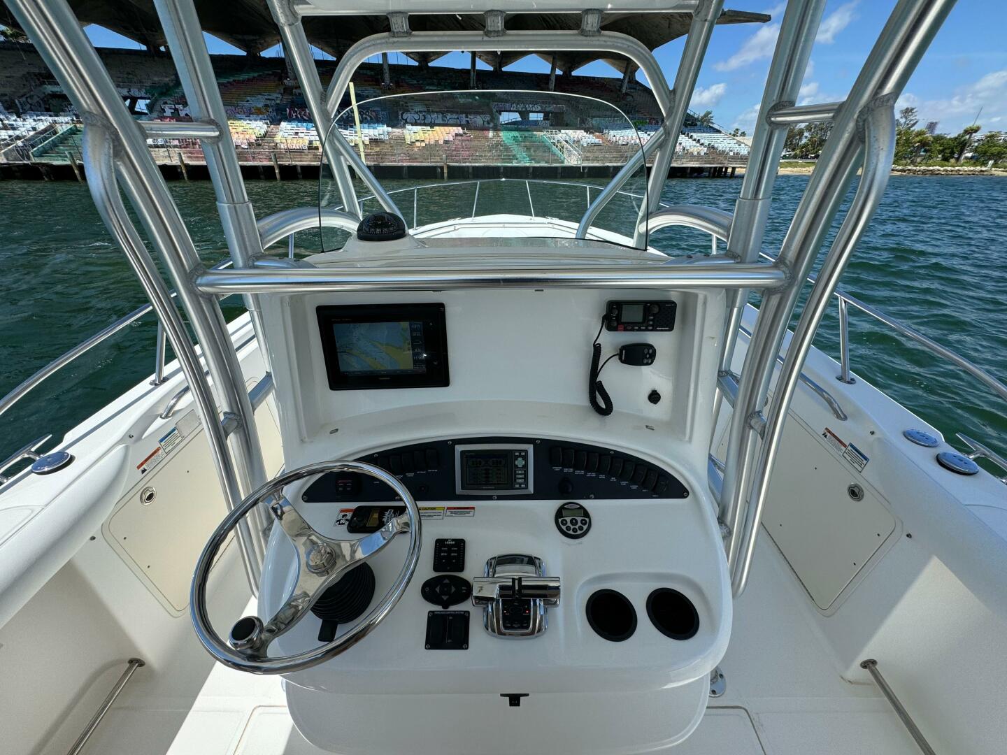 2008 Boston Whaler 320 Outrage - Image 9