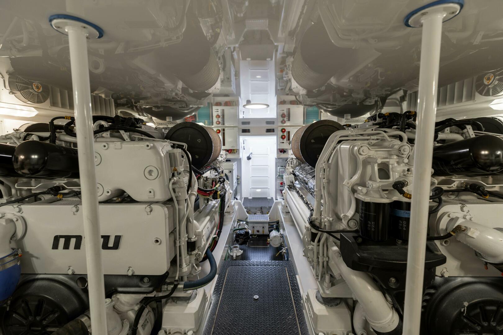 2018 Viking 62 Convertible - Image 41