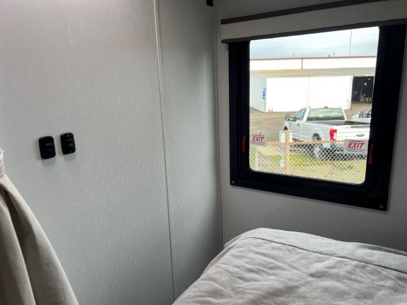 2026 Entegra Coach Odyssey SE 22CF - Image 9