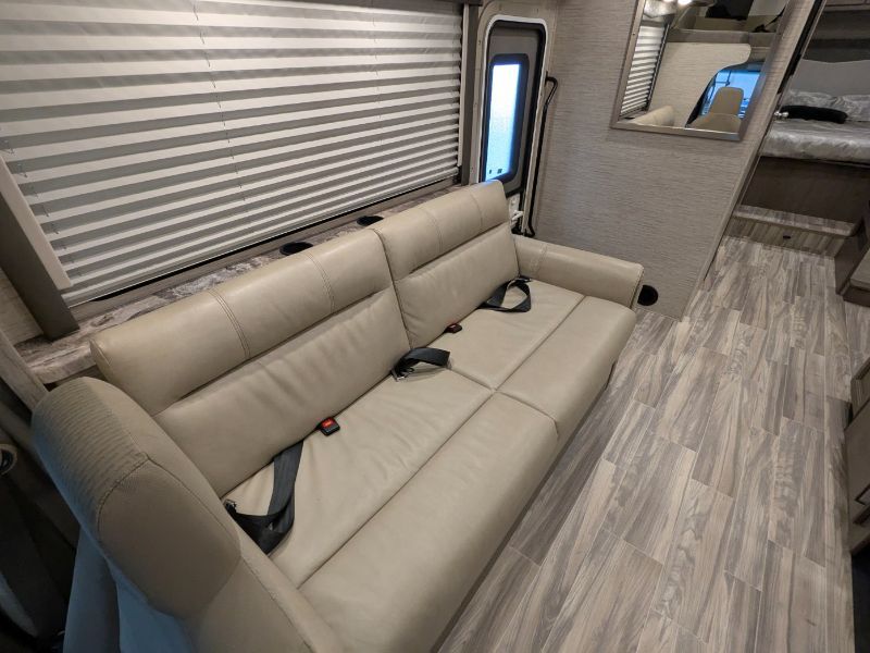 2024 Thor Motor Coach Four Winds 28Z - Image 11