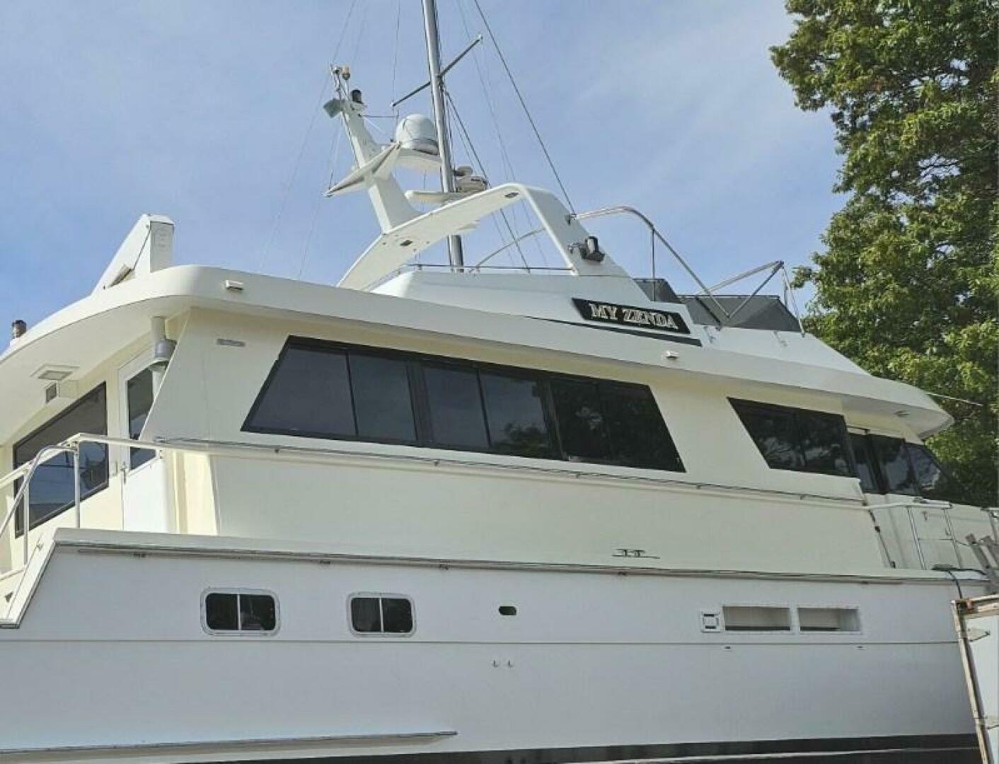 1991 Hatteras Cockpit Motor Yacht - Image 20