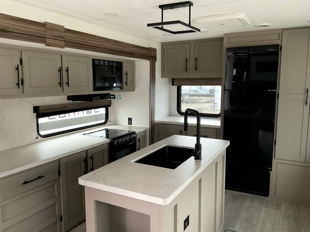 2026 KZ CONNECT C333RLK - Image 10
