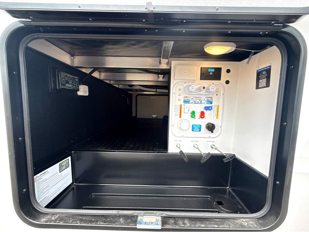 2026 ENTEGRA COACH ACCOLADE 37M - Image 7