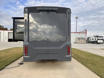 2027 Grand Design Lineage Series M 25FW - Image 5
