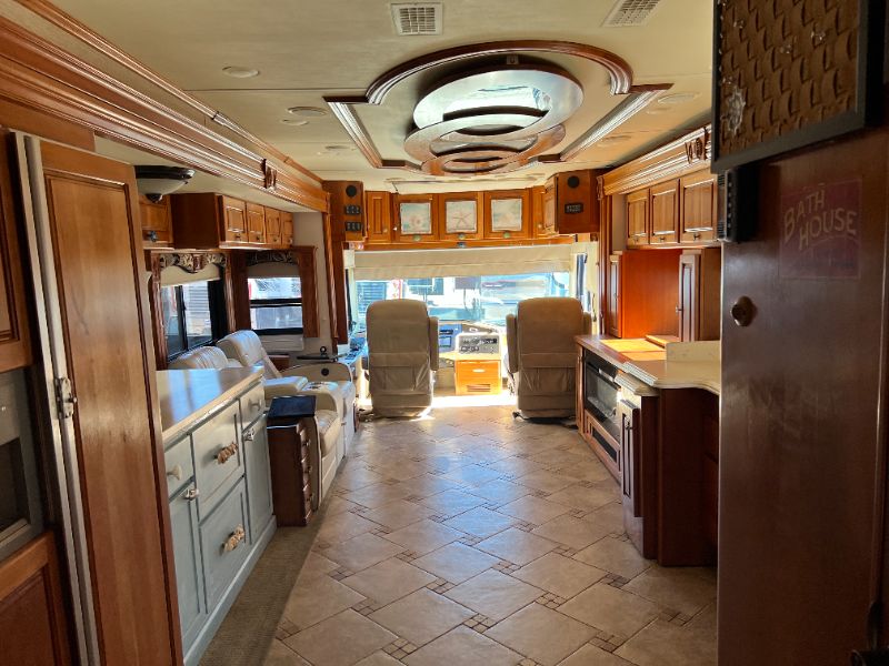 2009 Monaco RV Dynasty Yorkshire IV - Image 29