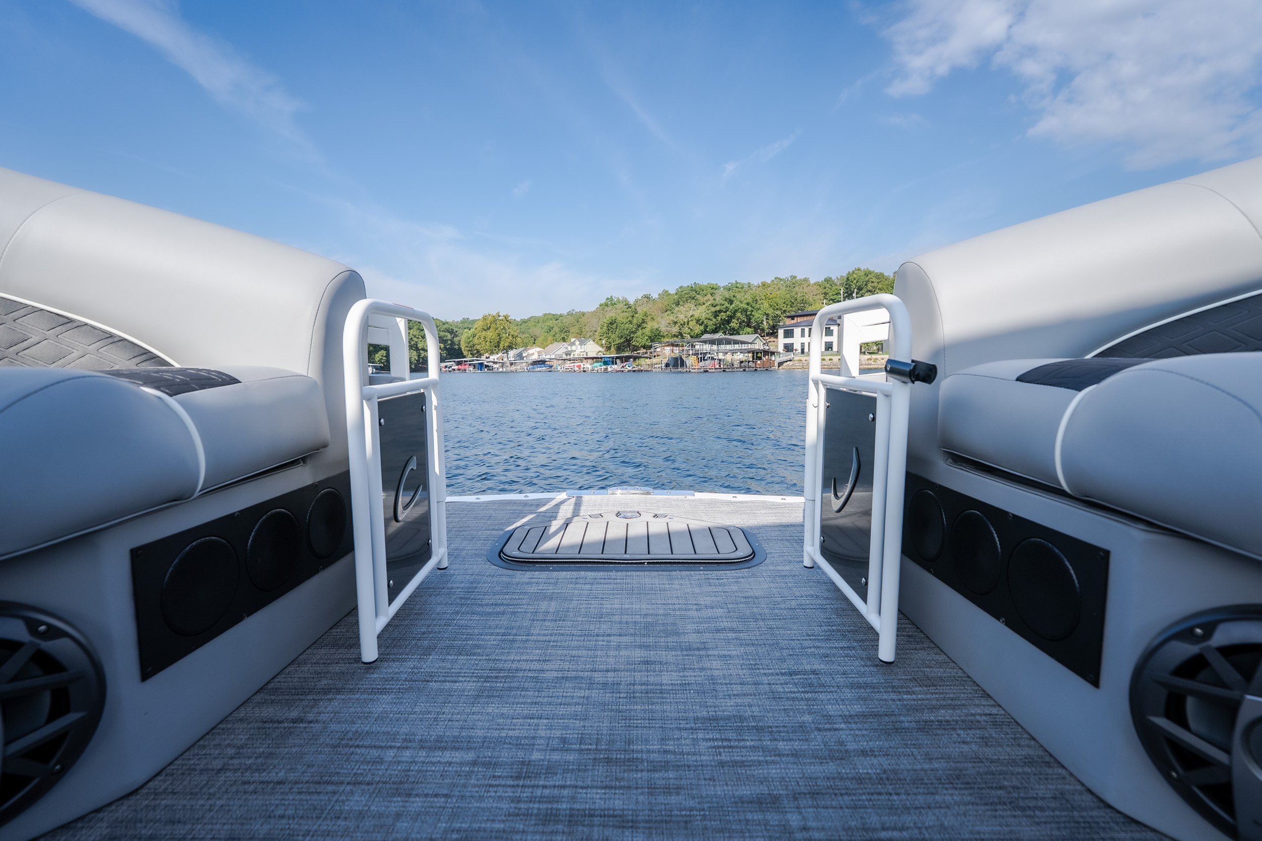 2025 JC Tritoon NepToon 25TT Sport DSL, Bow Chaise Arms - Image 39