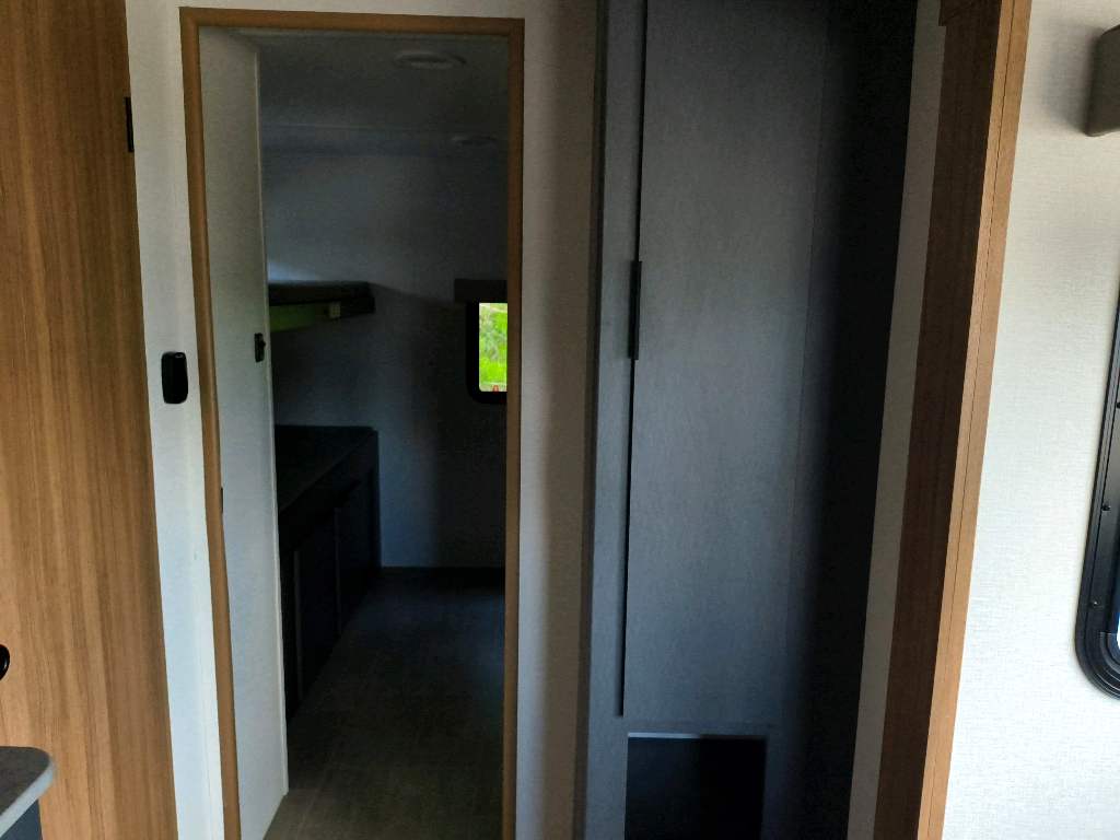 2025 HEARTLAND CORTERRA 33.3BH - Image 14