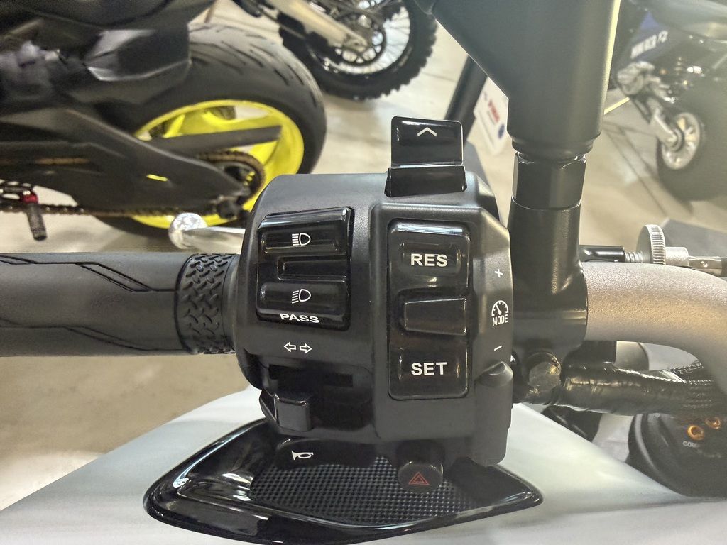 2026 Yamaha MT-10 - Image 5