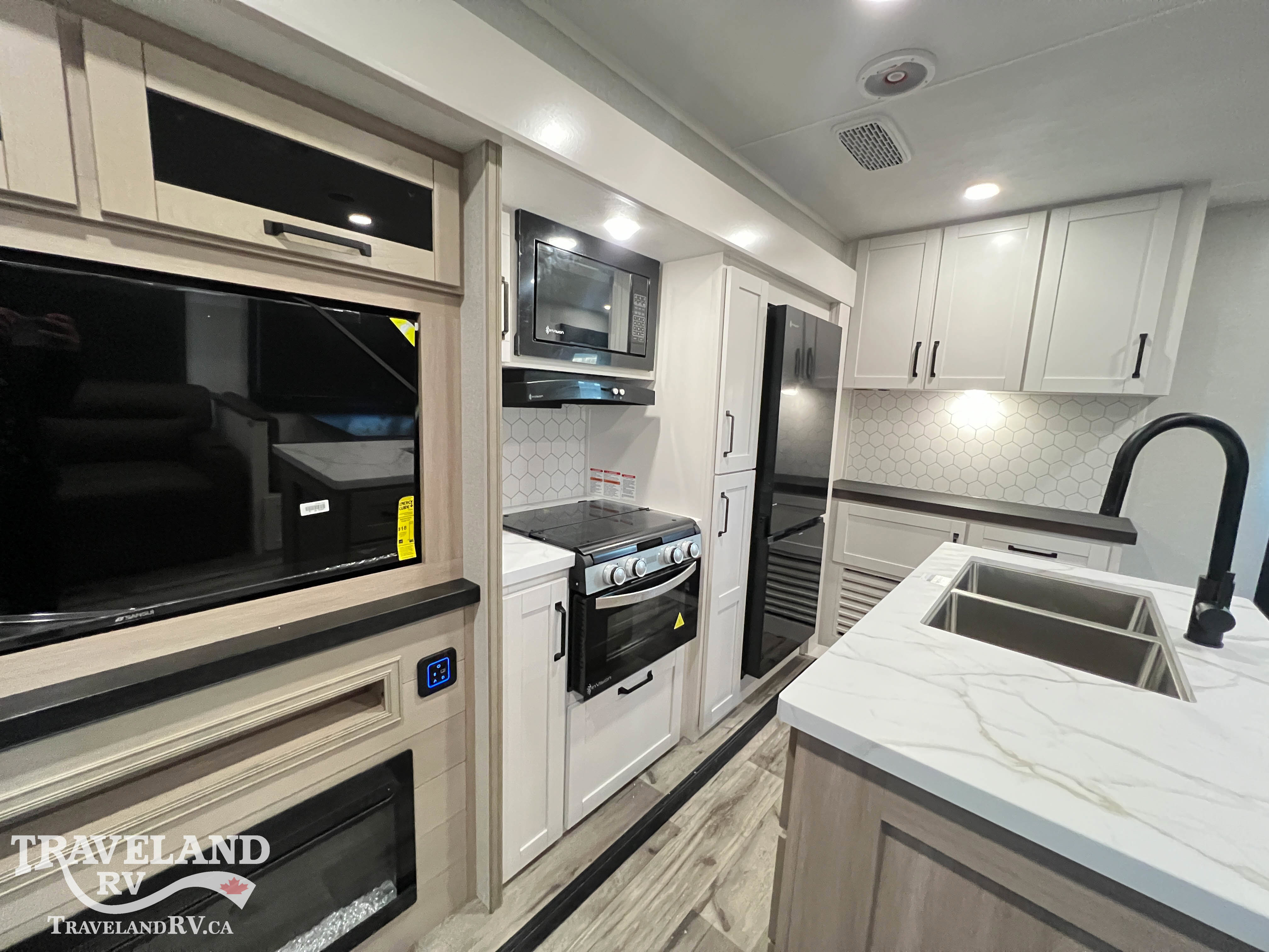 2026 Highland Ridge Roamer Light Duty 31TBTS - Image 13