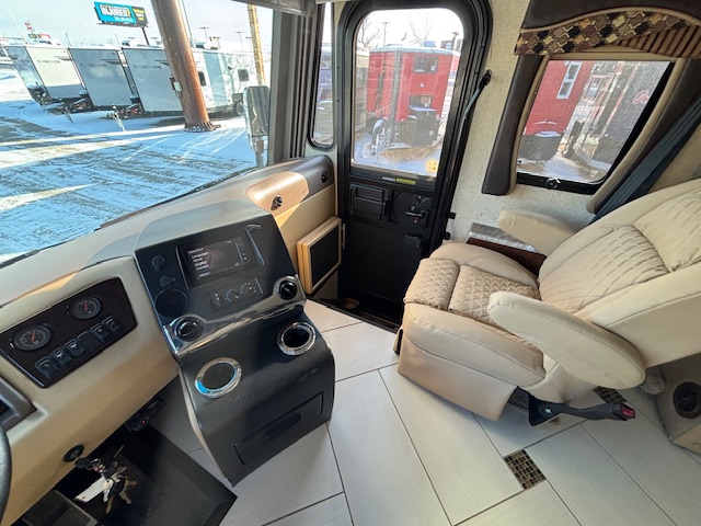 2014 Coachmen Cross Country 404RB - Image 60