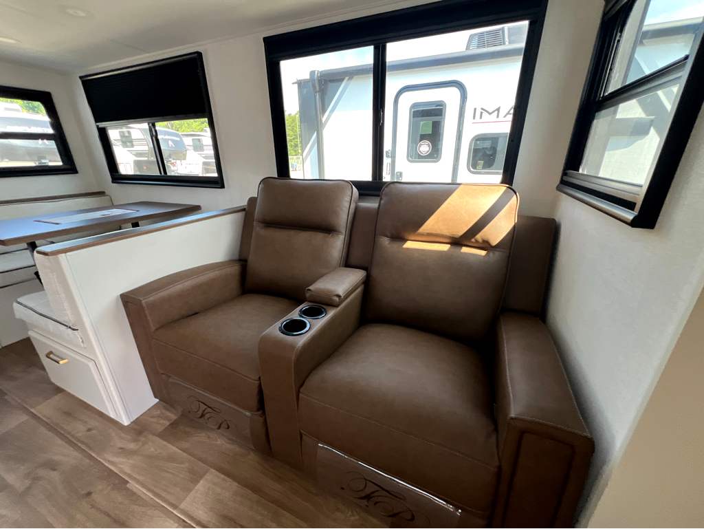 2027 GRAND DESIGN IMAGINE 2670MK - Image 6