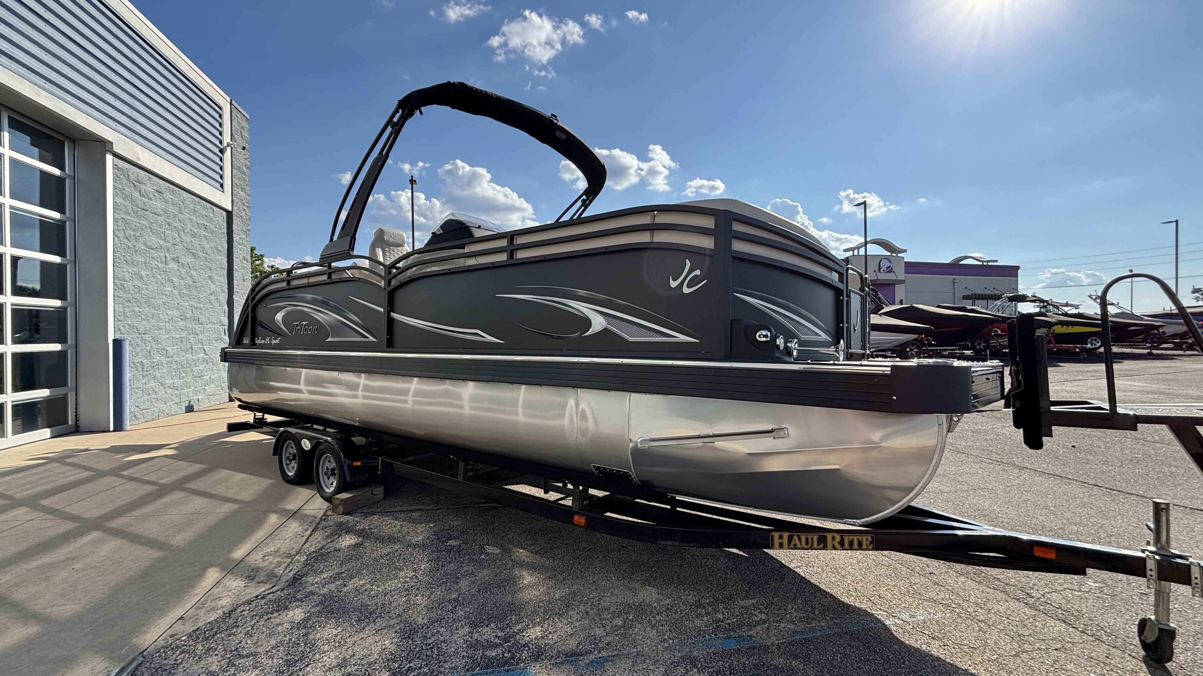 2026 JC Pontoon NepToon 25TT Sport DSL - Image 5