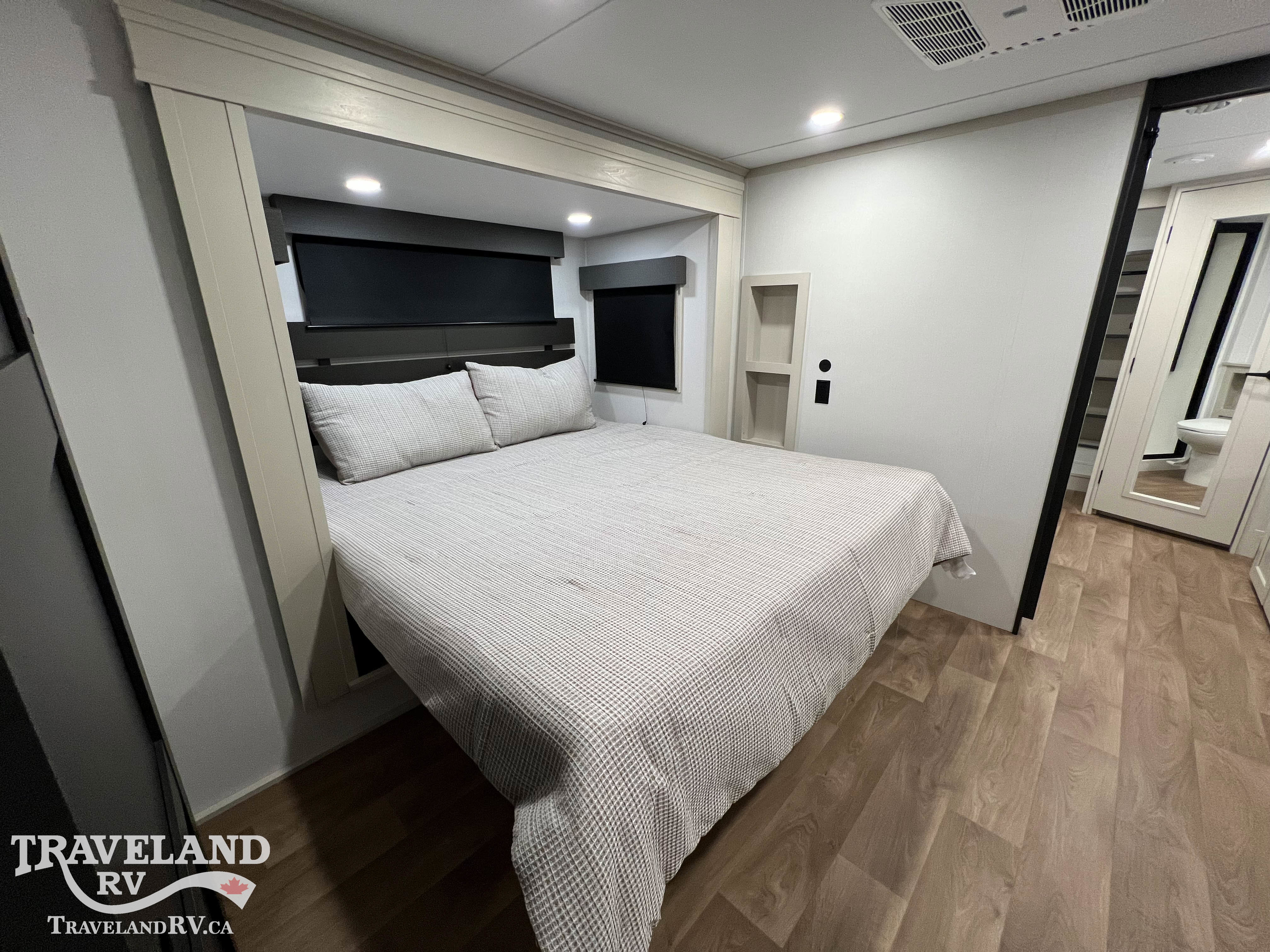 2026 Grand Design Solitude 417KB - Image 36