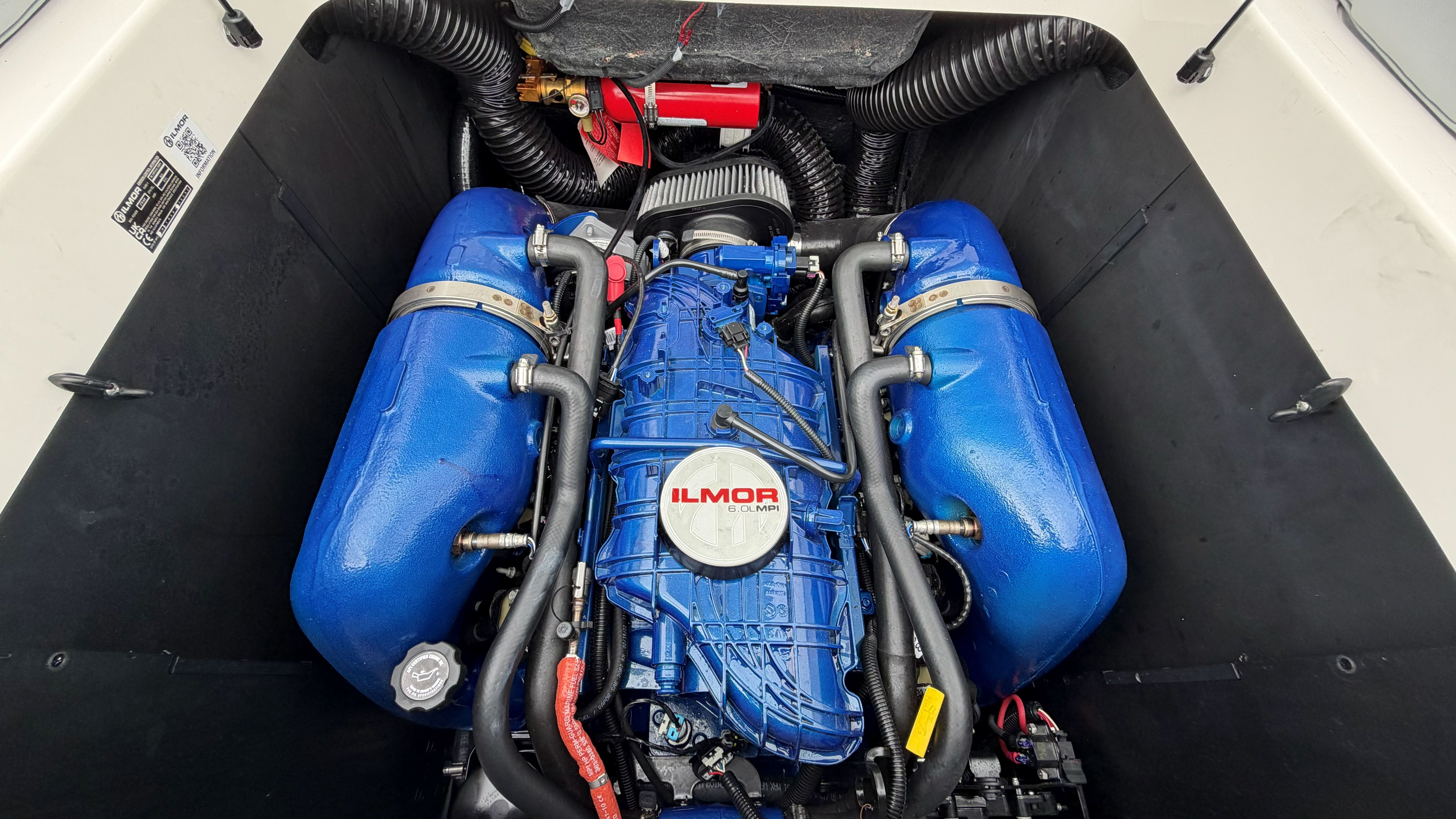 2024 MasterCraft XT25 - Image 43