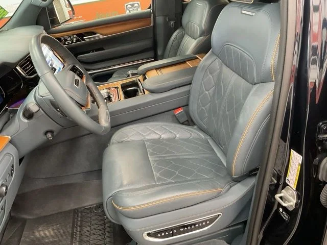 2024 Jeep Grand Wagoneer Utility 4D Series III 4WD - Image 13