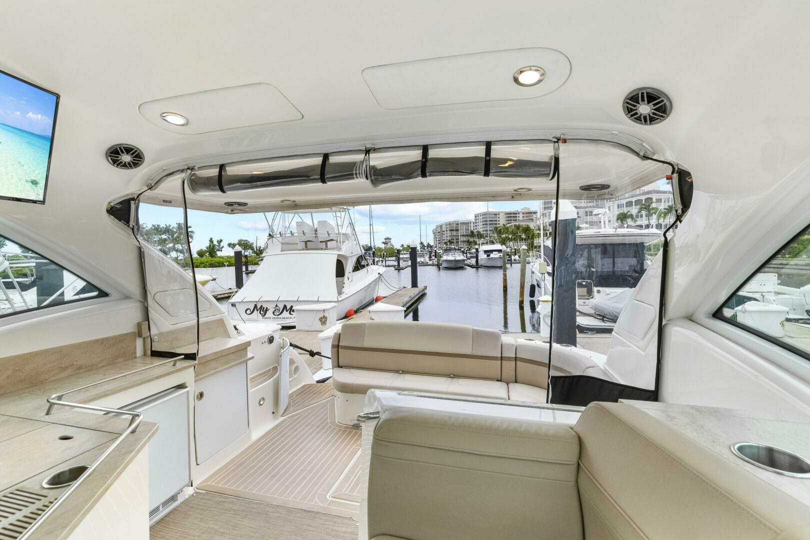 2016 Formula 45 Yacht - Image 13