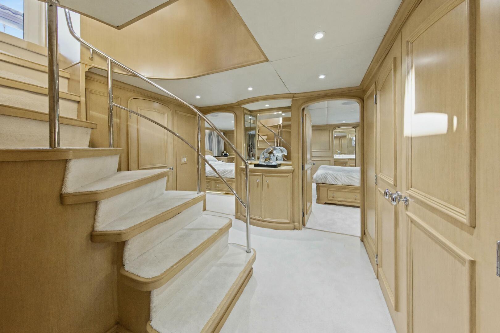 2002 Broward - Image 24