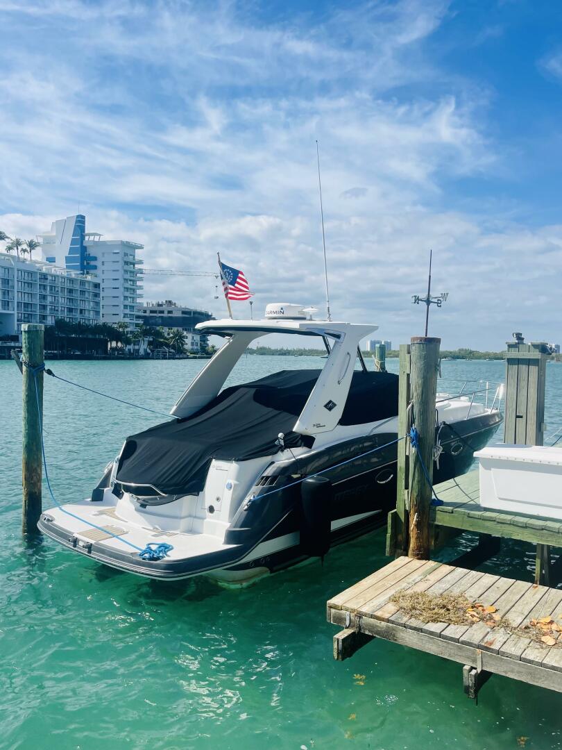 2016 Monterey 335 Sport Yacht - Image 8