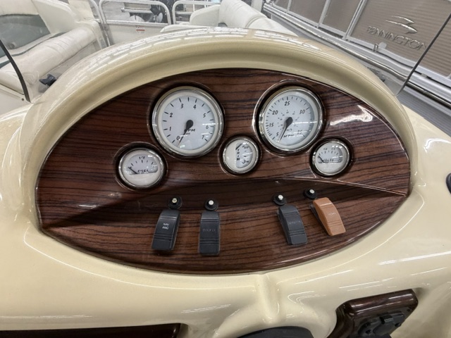 2003 LOWE SUNCRUISER TRINDAD 222 - Image 26
