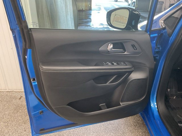 2026 Chrysler Pacifica Select FWD - Image 11