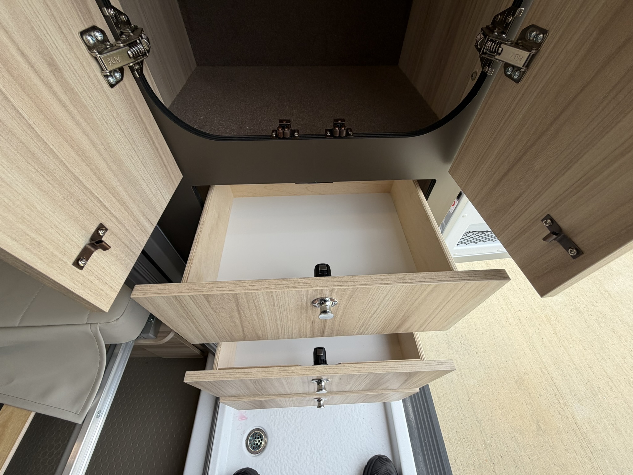 2027 ENTEGRA COACH ETHOS 20T - Image 28